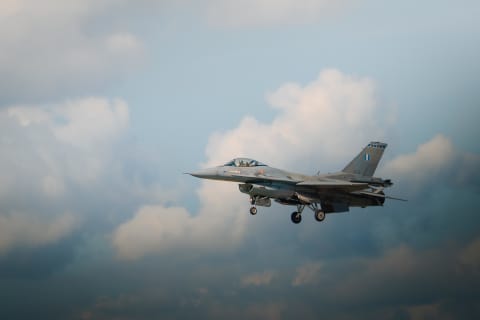 F16 Zeus