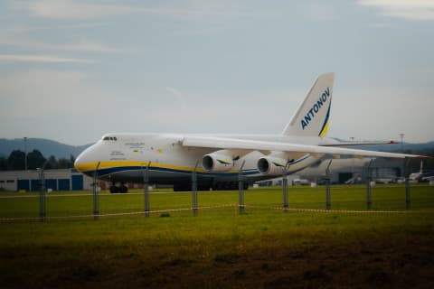 Antonov 124-100M