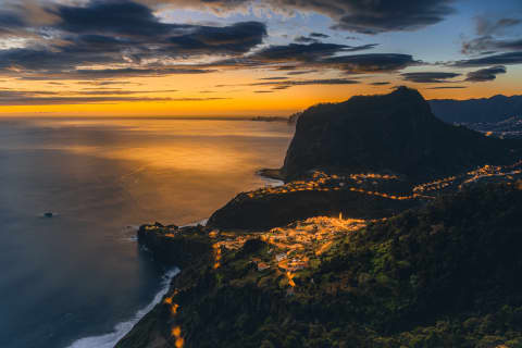 Sunrise on Miradouro do Cortado