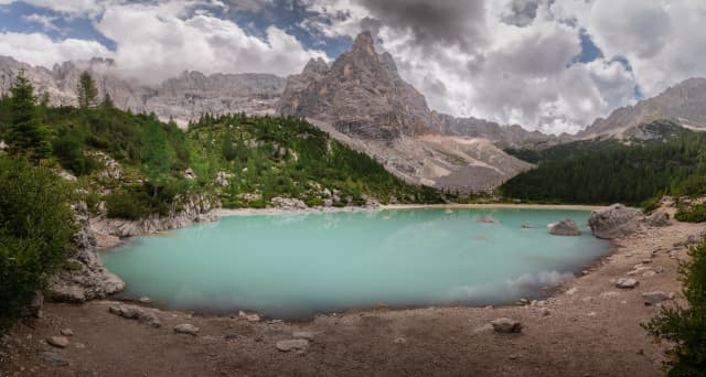 Turkusowy spokój pod Dito di Dio, Lago di Sorapis