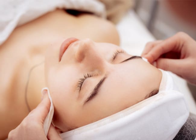 Pulizia Viso Unghie da Sogno Pordenone -57%