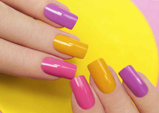 Una ricostruzione unghie in gel e ritocco -47%