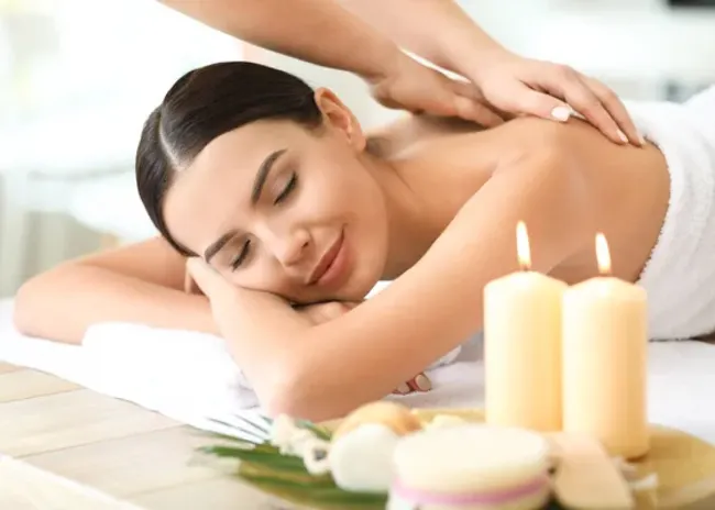 1 o 3 massaggi a scelta tra relax, decontratturante e linfodrenante da 45 minuti -53