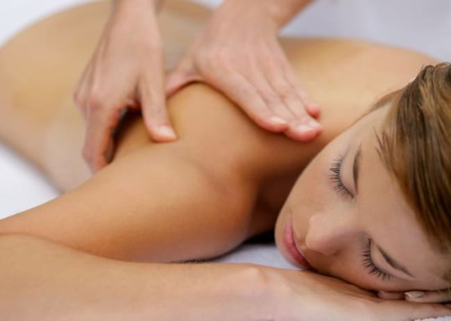 1 o 3 massaggi a scelta tra relax, decontratturante e linfodrenante da 45 minuti -53
