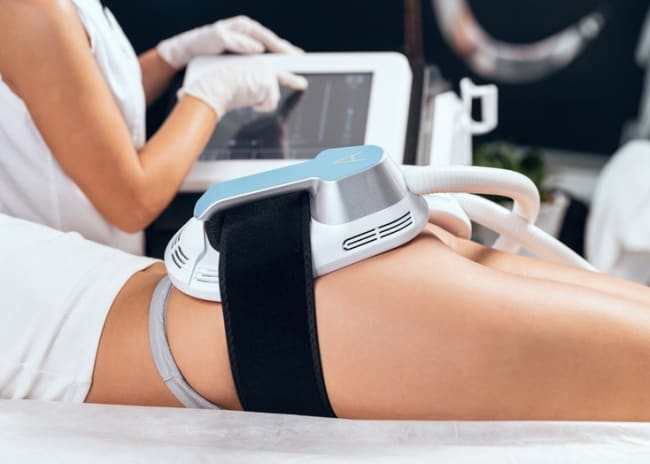 1 o 2 sedute di rimodellamento con un manipolo EMS scoulting -84%