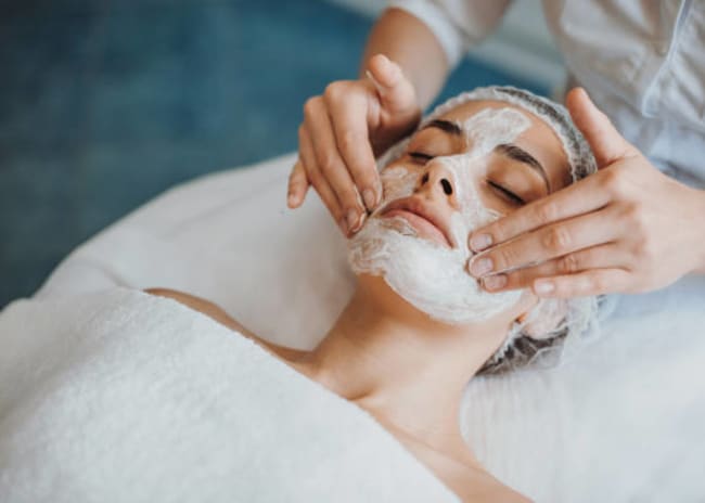 1 pulizia del viso con spatola ultrasuoni e ossigenoterapia -40%