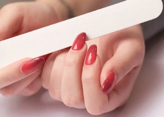 1 ricostruzione unghie medio corta o medio lunga -50%