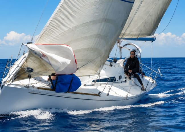 Corso di vela di 4 ore per 1 persona -30%