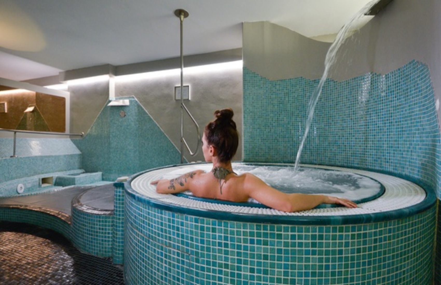 Percorso Spa per una o 2 persone più massaggio al centro Aloe Spa -56%