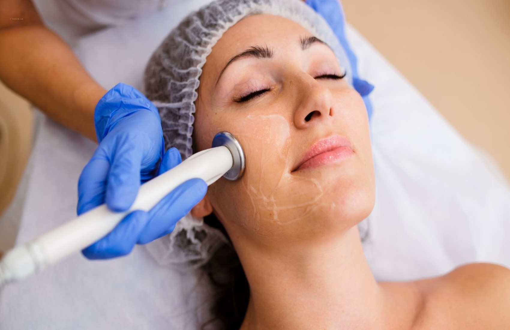 3 o 6 radiofrequenze viso abbinate a massaggio Beauty Advance Style  -73%