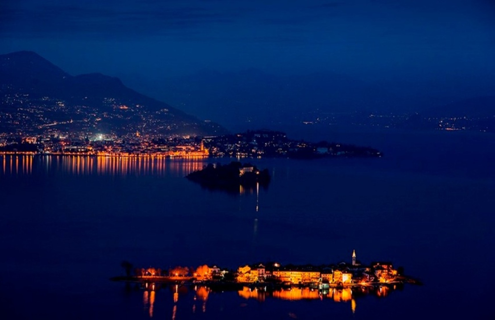 Crociere Panoramiche sul Lago Maggiore e Tour delle Isole Borromee di una giornata, partenza da Stresa -60%