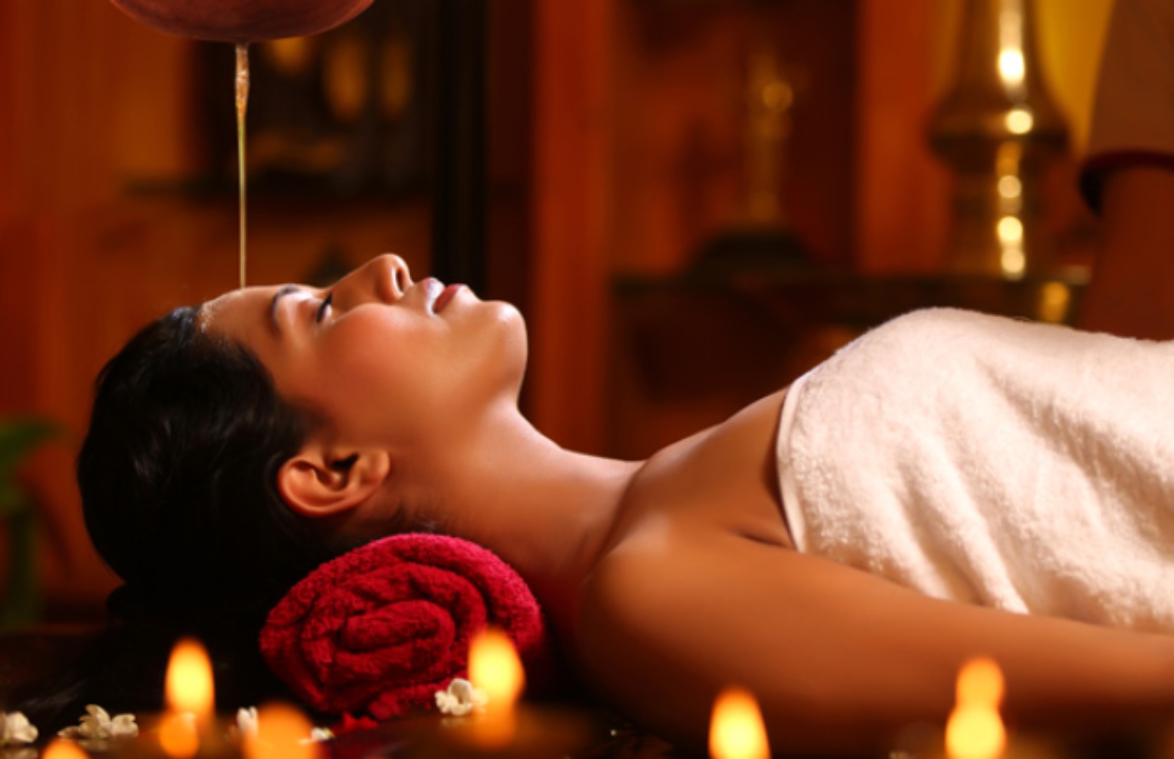 Rituale benessere olistico a Torino con visita e massaggi per 1 o 2 persone -72%