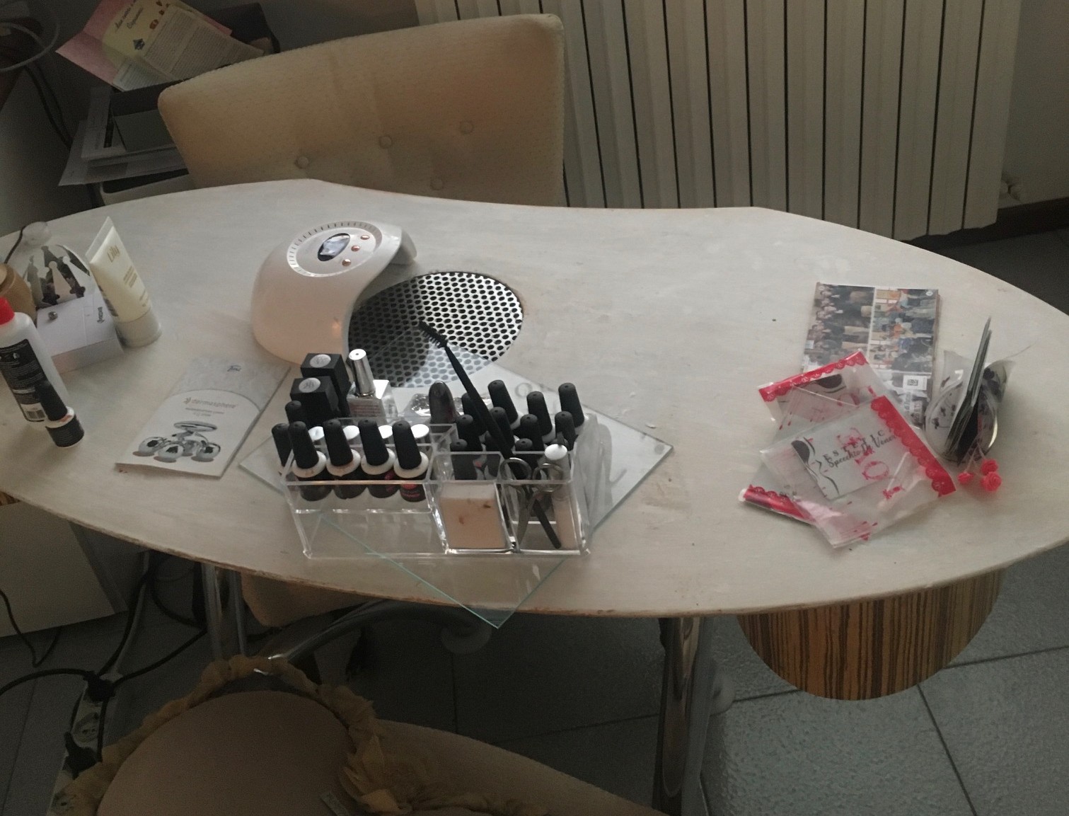 1 manicure o 1 pedicure con smalto semipermanente -46%