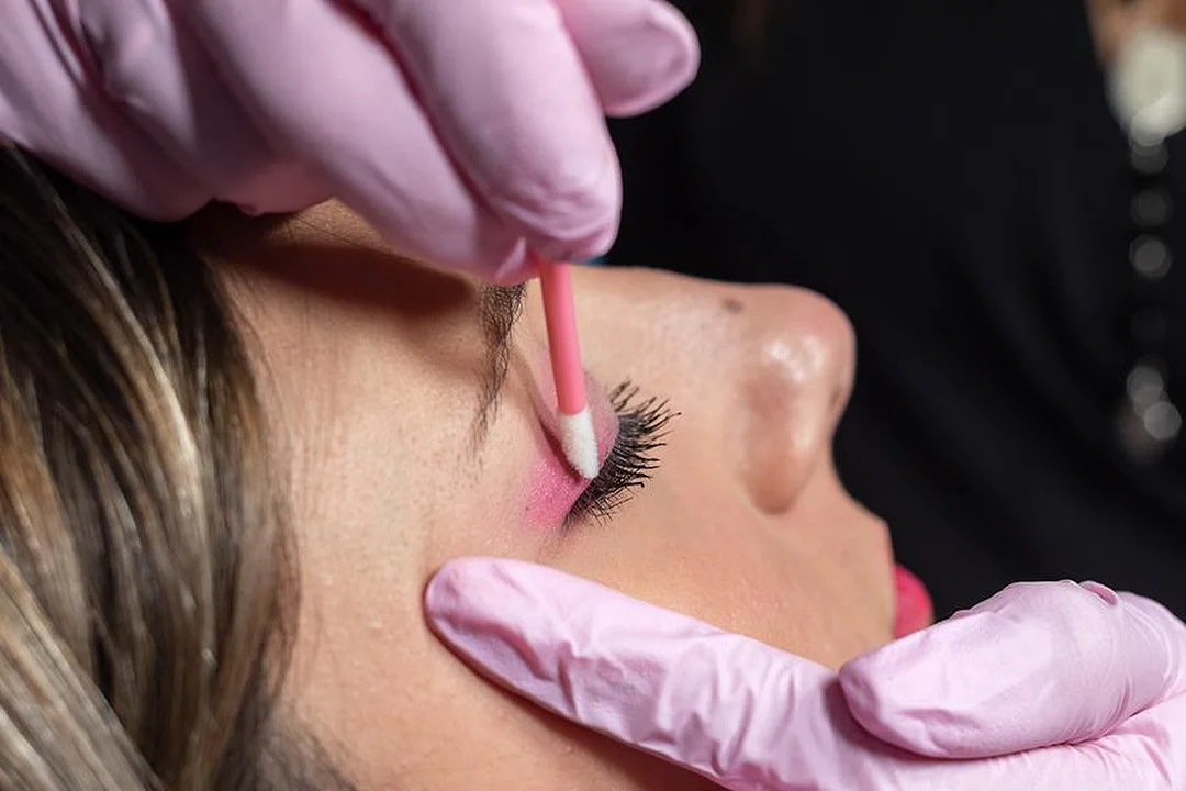 laminazione ciglia extension ciglia ancor più bella consolata -47%