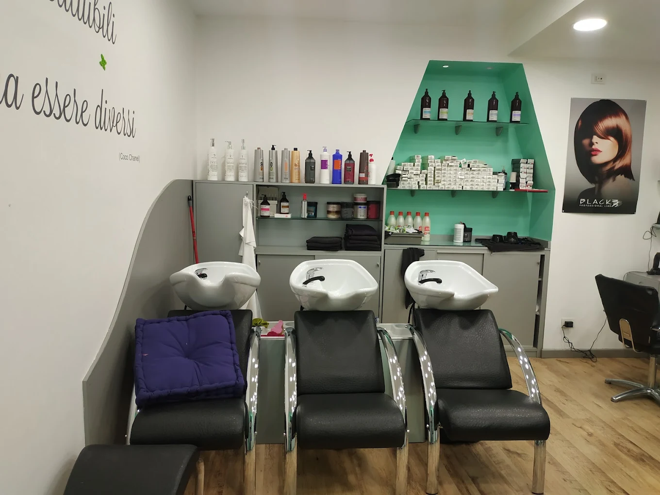 Shampoo piega taglio trattamento Hair & Beauty Salon Varese -54%