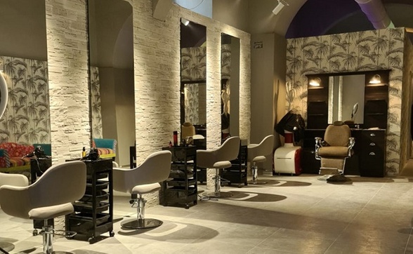 Shampoo, taglio, piega e colore Donna - 52%