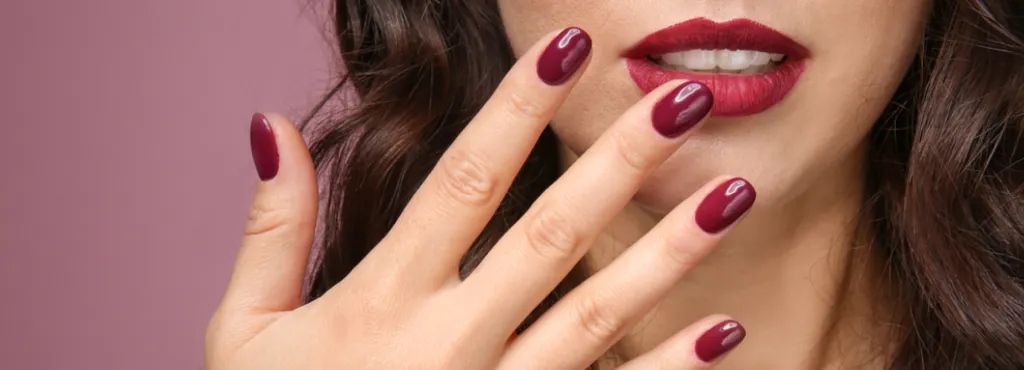 1 manicure o 1 pedicure con applicazione di smalto semipermanente -45%