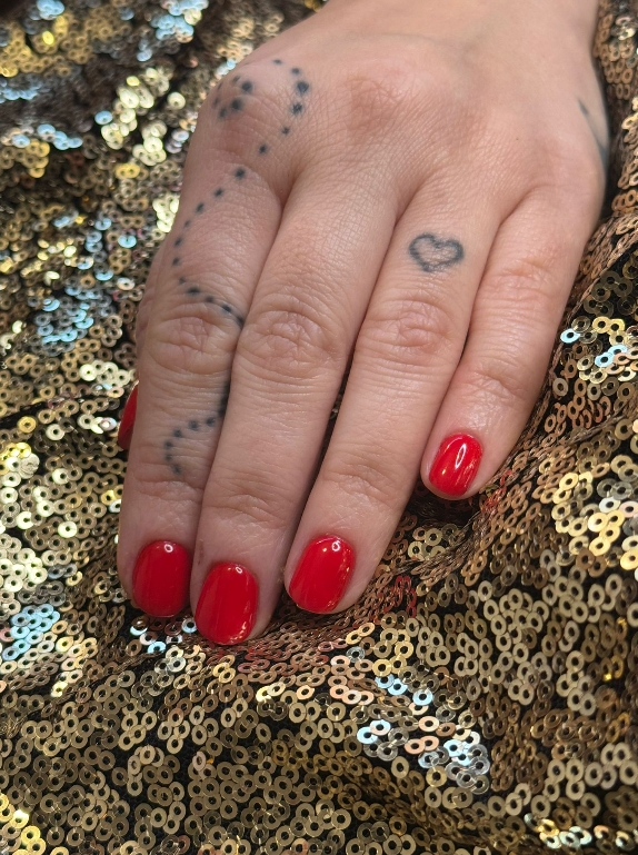 1 manicure con semipermanente o copertura gel -45%