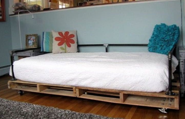 1-844-JUNK-RAT-old-mattress
