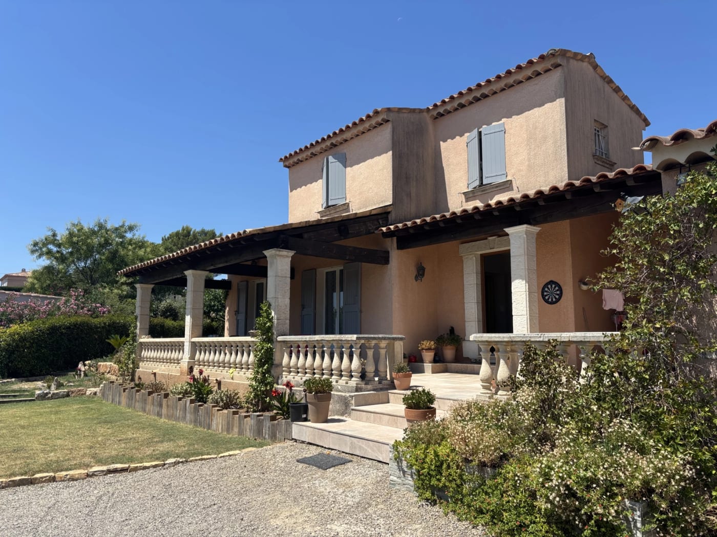 Flayosc, maison de 138 m² avec piscine sur 1 200 m² de terrain