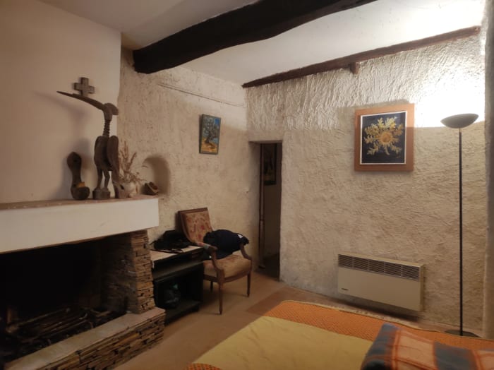 Lorgues, spacieuse maison  de village à rénover — photo 3