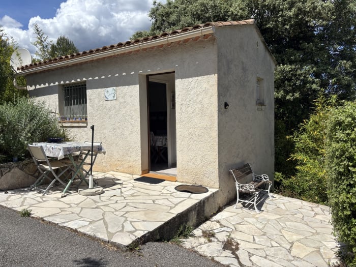 Lorgues, maison sur 2 030 m² de terrain avec studio et piscine — photo 10