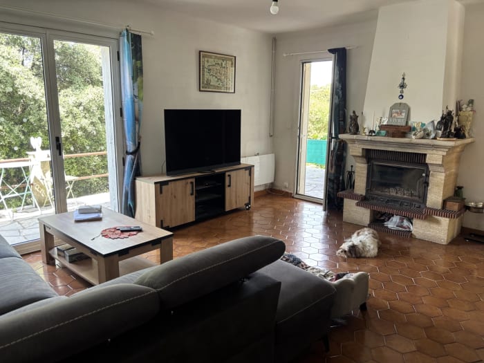 Lorgues, maison sur 2 030 m² de terrain avec studio et piscine — photo 13