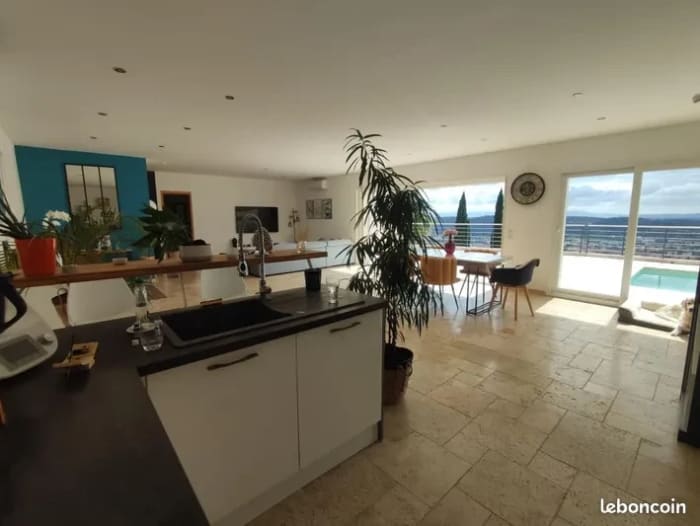 Draguignan.  Maison avec piscine — photo 6