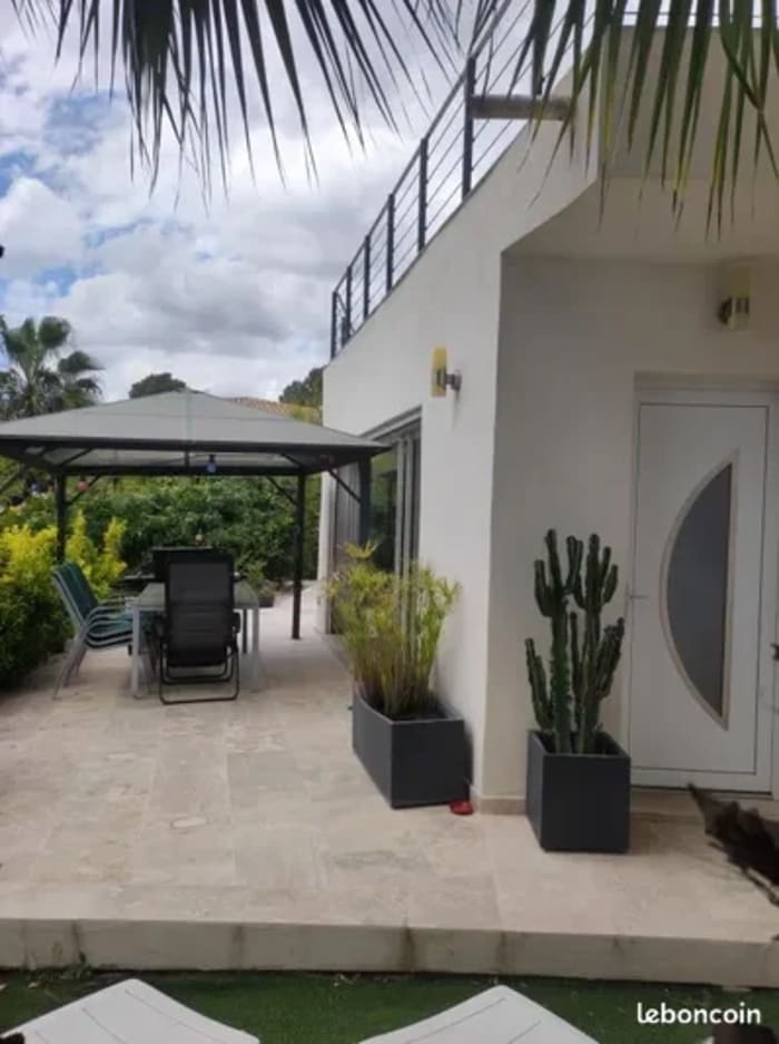 Draguignan.  Maison avec piscine — photo 12