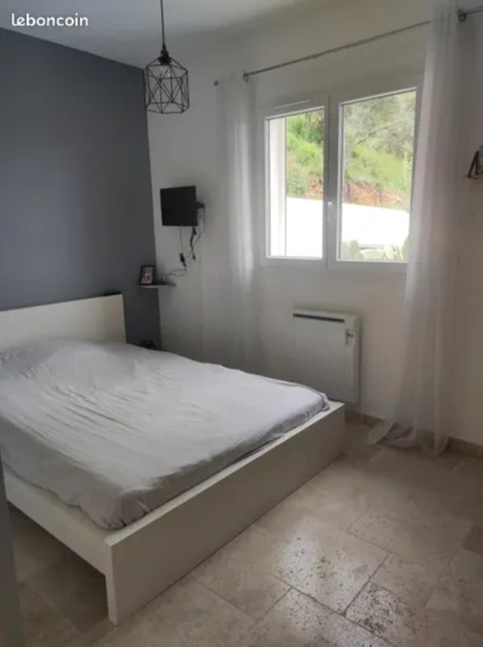 Draguignan.  Maison avec piscine — photo 17