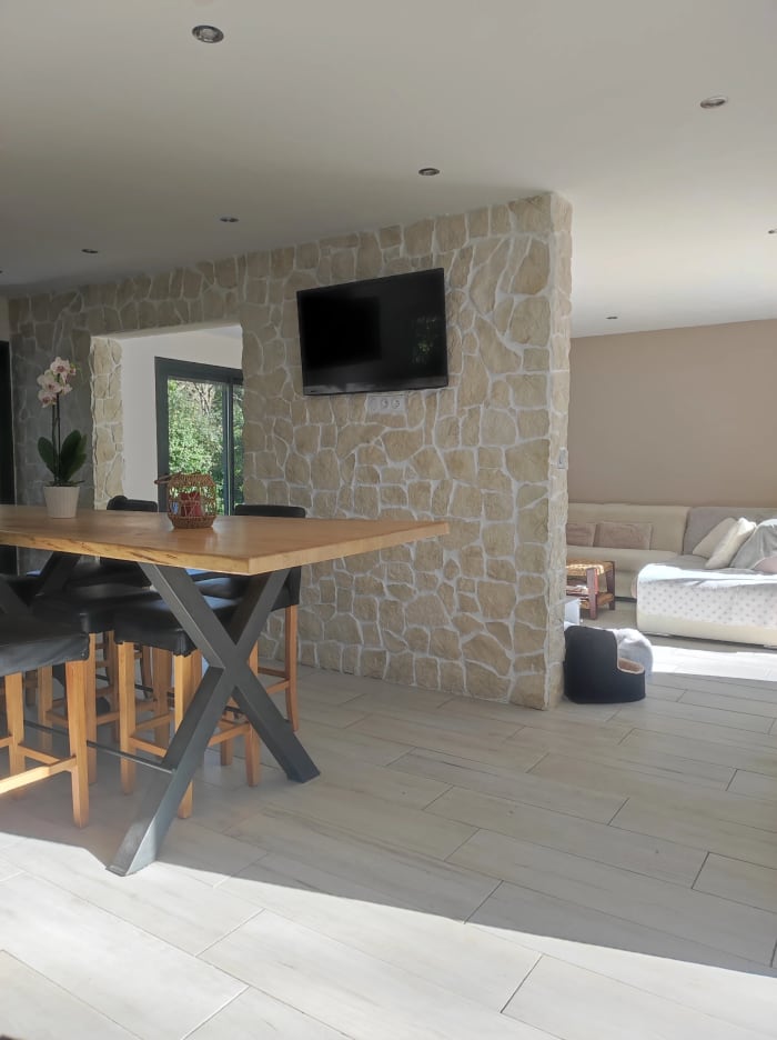Maison de plain-pied de 103 m² habitables sur un terrain de 1 549 m² avec piscine — photo 7
