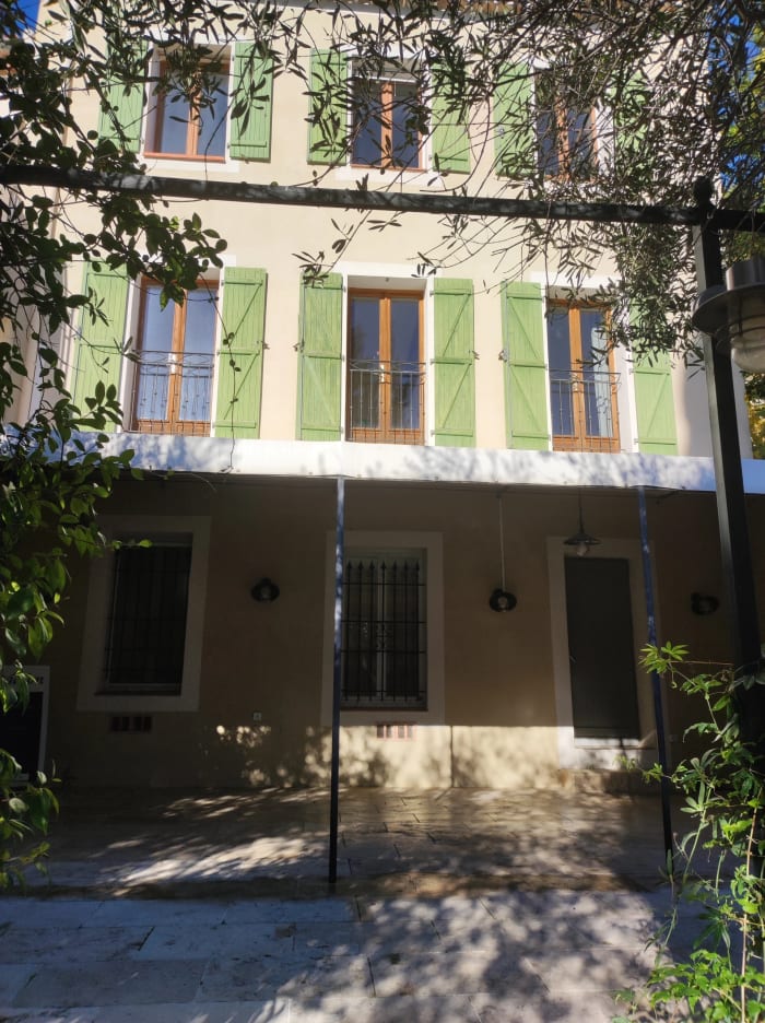 Jolie maison de ville avec jardin — photo 2