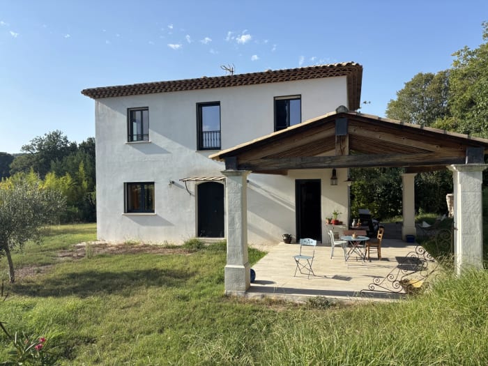 Saint Antonin du Var, charmante maison sur 1127 m2 de terrain — photo 2
