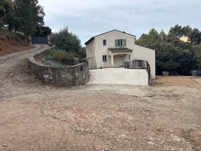 Lorgues, maison  Traditionnelle  avec piscine — photo 17
