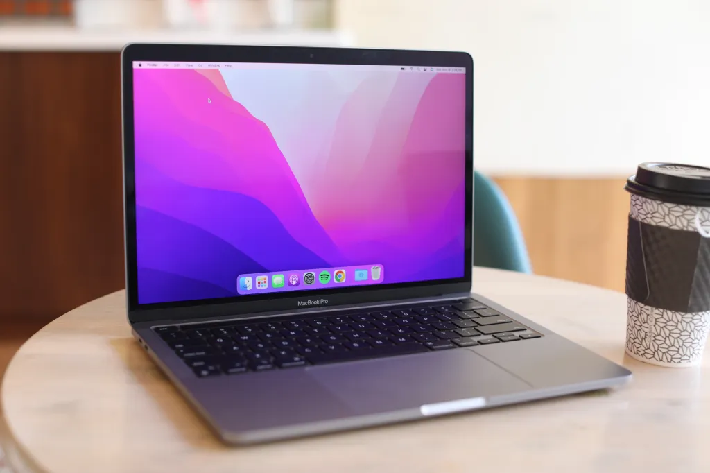 Apple MacBook Pro M2 (2022) - Developer Machine