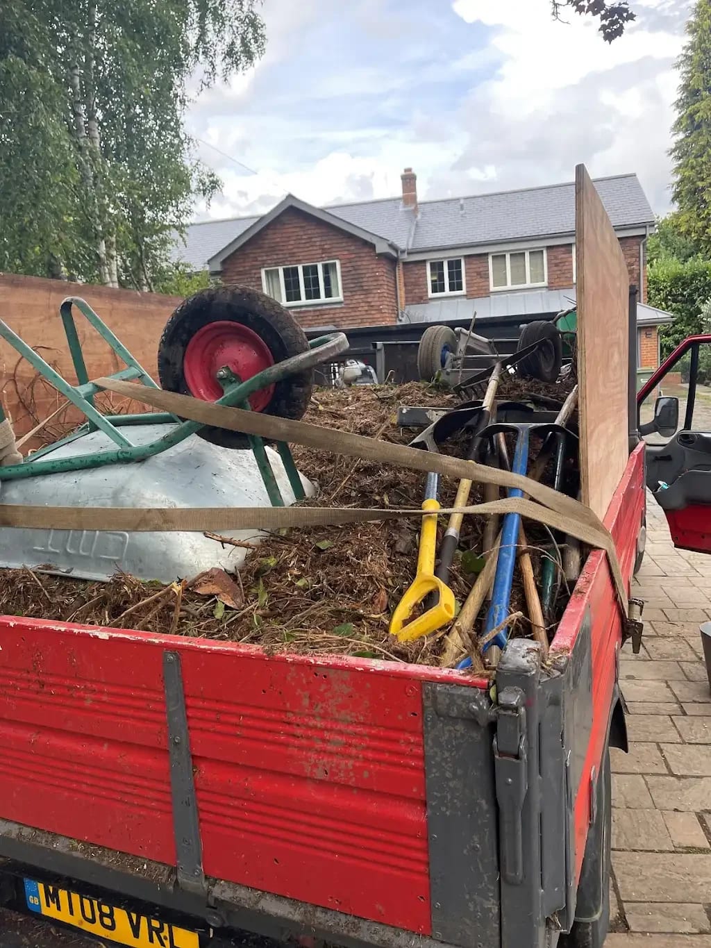 Photo from a Mr. Tippy rubbish clearance in Surrey