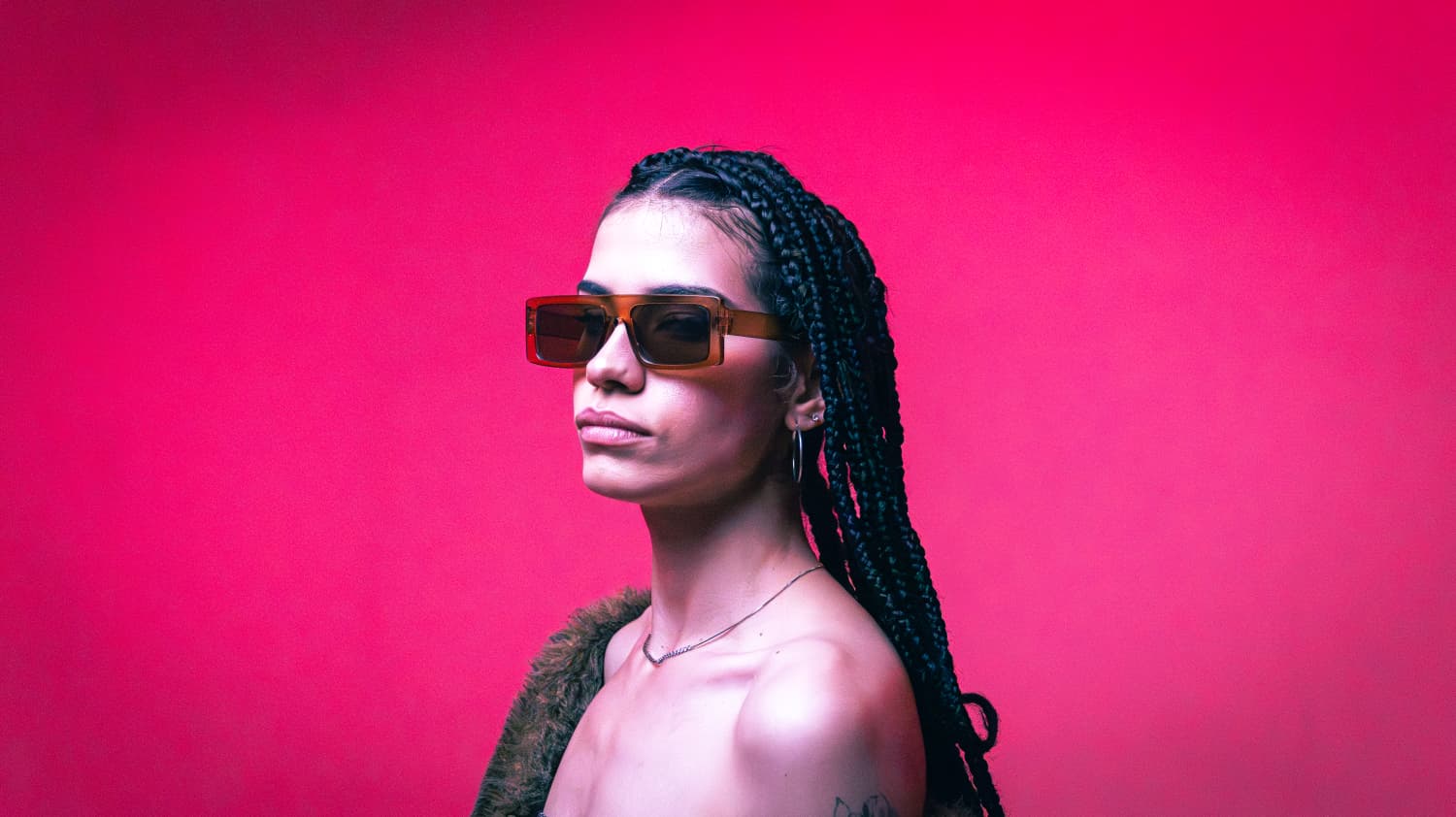 Entre Dos Orillas: Sion, la Voz que Teje su Identidad entre Paraguay y Uruguay