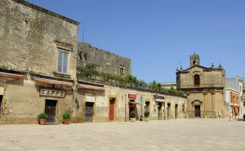 autunno-in-puglia-viaggiare-in-camper-carovigno-torreguaceto-casa-vacanze-ostuni-palazzo-rodio