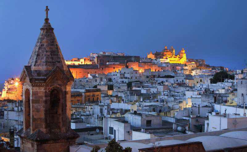 autunno-in-puglia-viaggiare-in-camper-ostuni-casa-vacanze-ostuni-palazzo-rodio