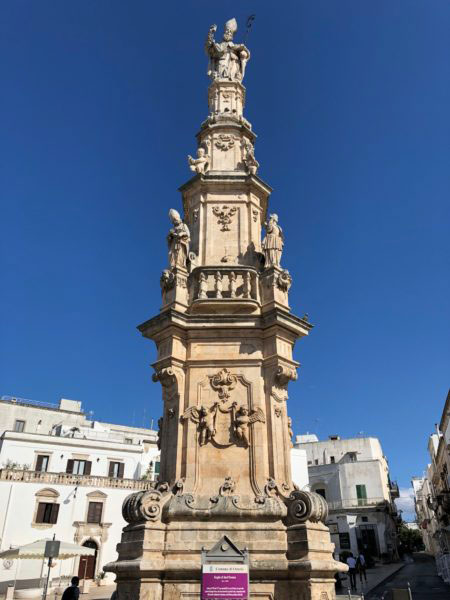 ostuni-incanto-della-citta-bianca-sant-oronzo-casa-vacanze-ostuni-palazzo-rodio