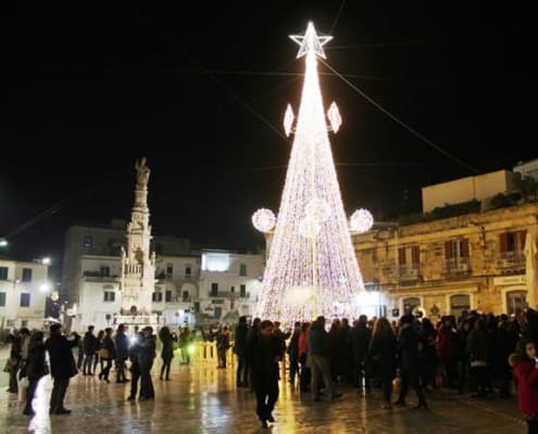 "Luminoso Natale" 2019 a Ostuni