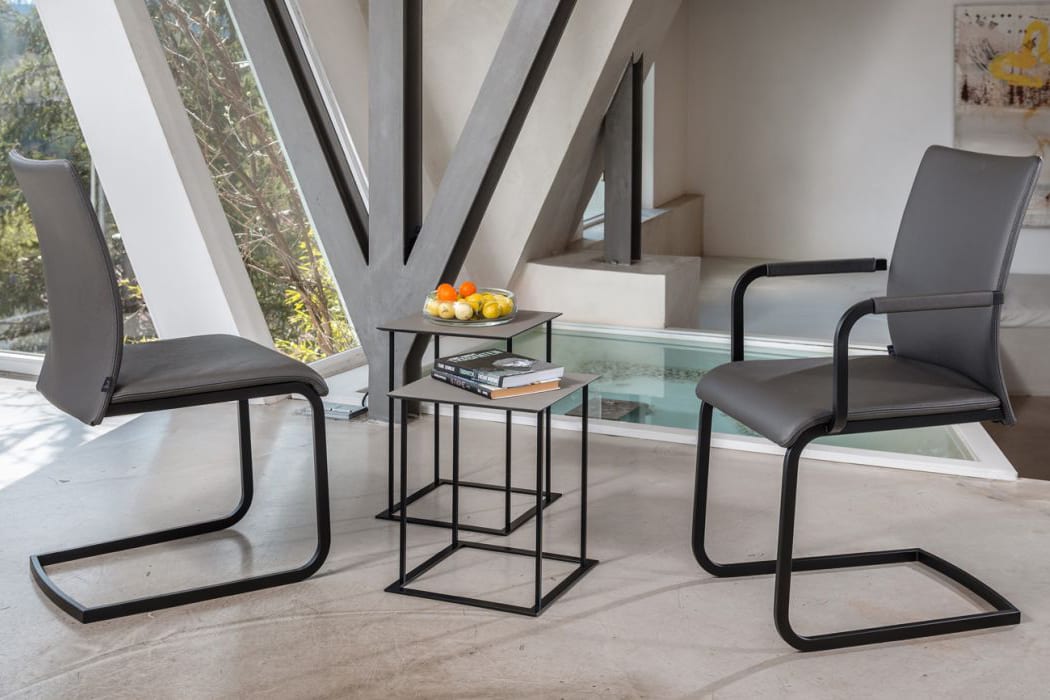 chaise_jago_avec_accoudoir