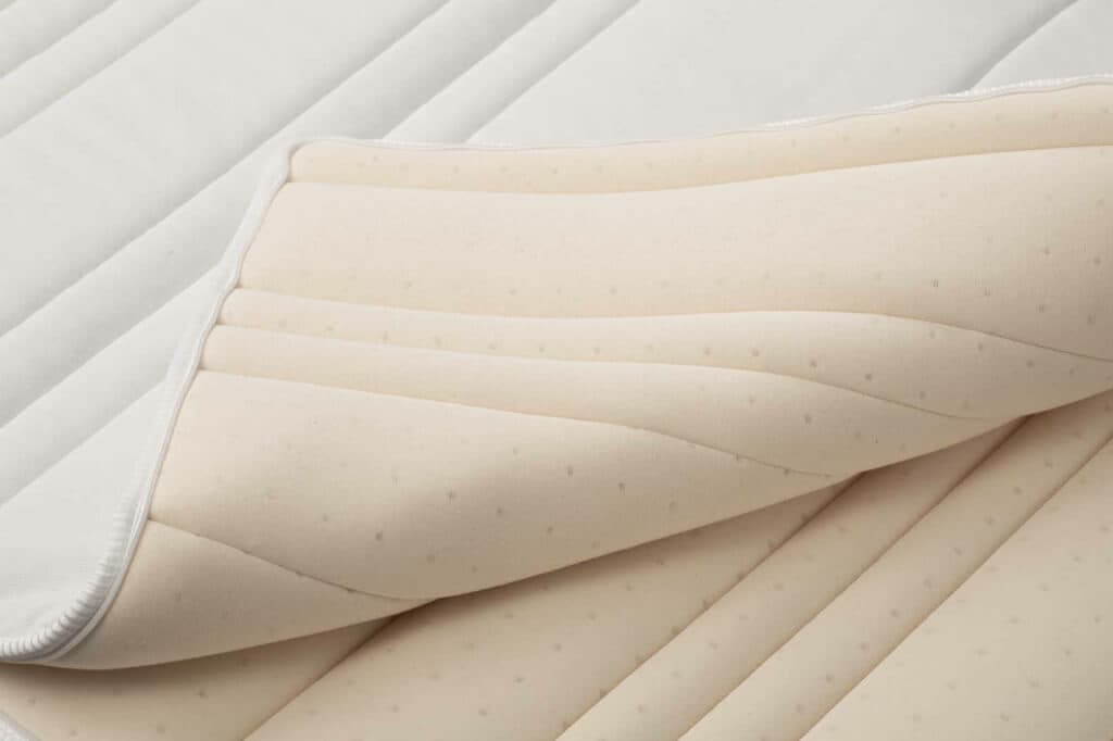 03-bico-matelas-topper-master-h1263-3-e1671114028516-1024x682