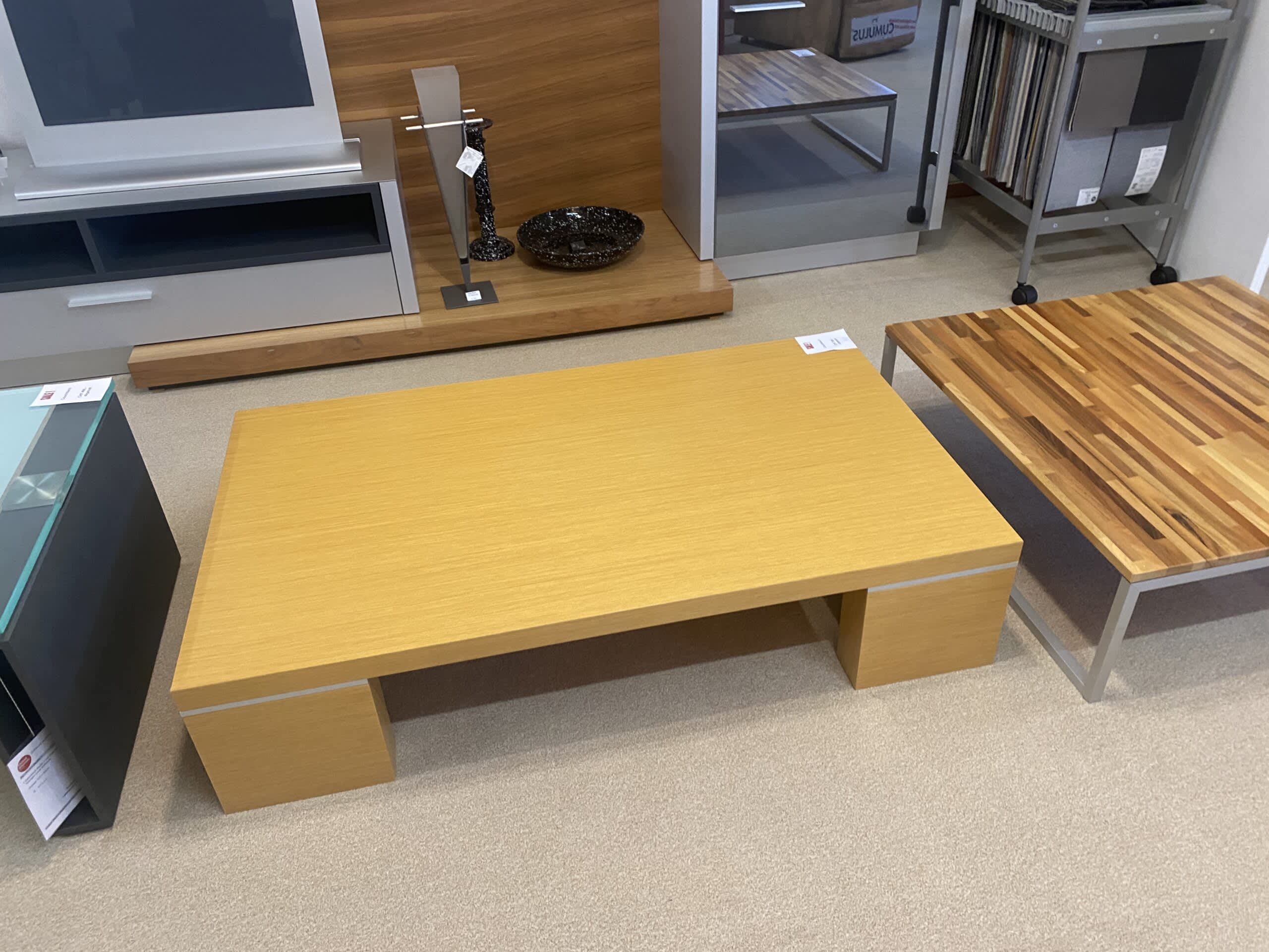 Salontisch (2)
