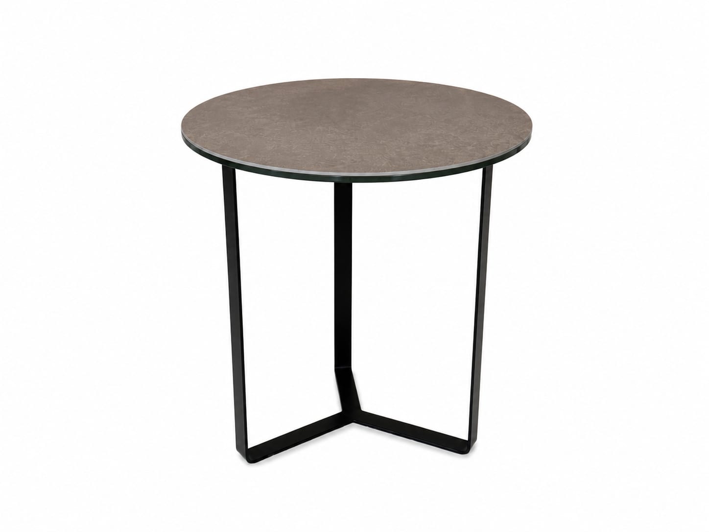 Der Ronald Schmitt Beistelltisch Tondo hat eine braune runde Platte und schwarze Metallbeine, die vor einem weißen Hintergrund stehen. Der Ronald Schmitt Beistelltisch Tondo hat eine braune runde Platte und schwarze Metallbeine, die vor einem weißen Hintergrund stehen.