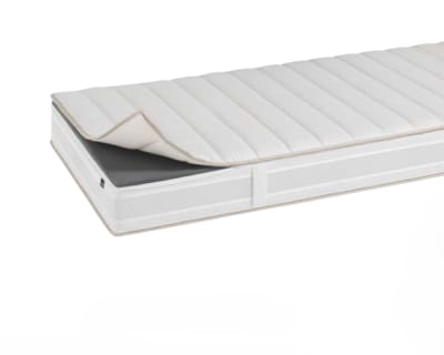Le matelas doux Riposa Mattress Grandessa Luxe a une conception de couche blanche, par laquelle la couverture supérieure est partiellement augmentée pour libérer l&#39;intérieur.