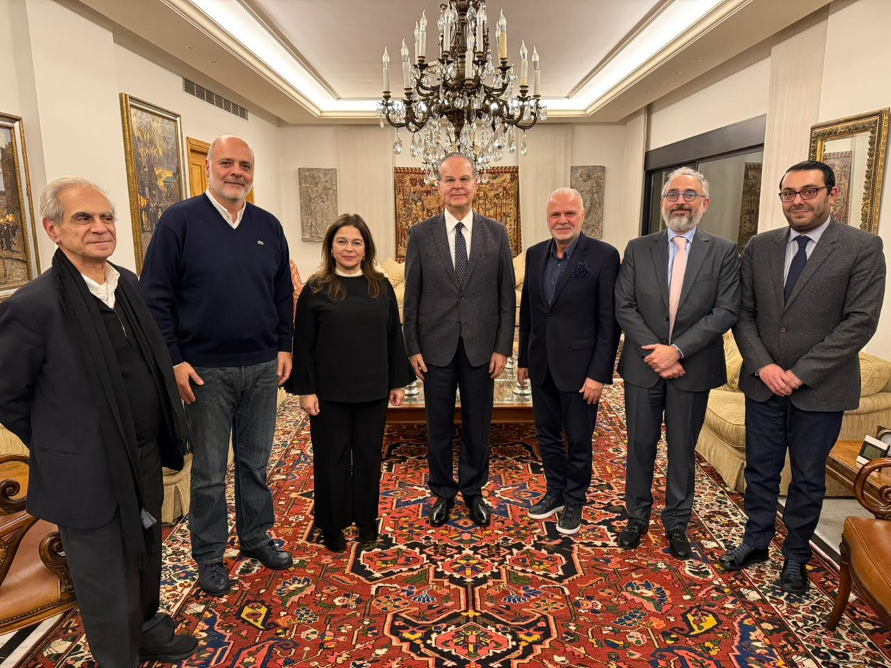 Blog Post Image هذا اللقاءَ يأتي ضمنَ سلسلةِ مشاوراتٍ ستُستكمَلُ في الأيّامِ المقبلةِ مع عددٍ من النوّابِ ورؤساءِ اللجانِ النيابيّة