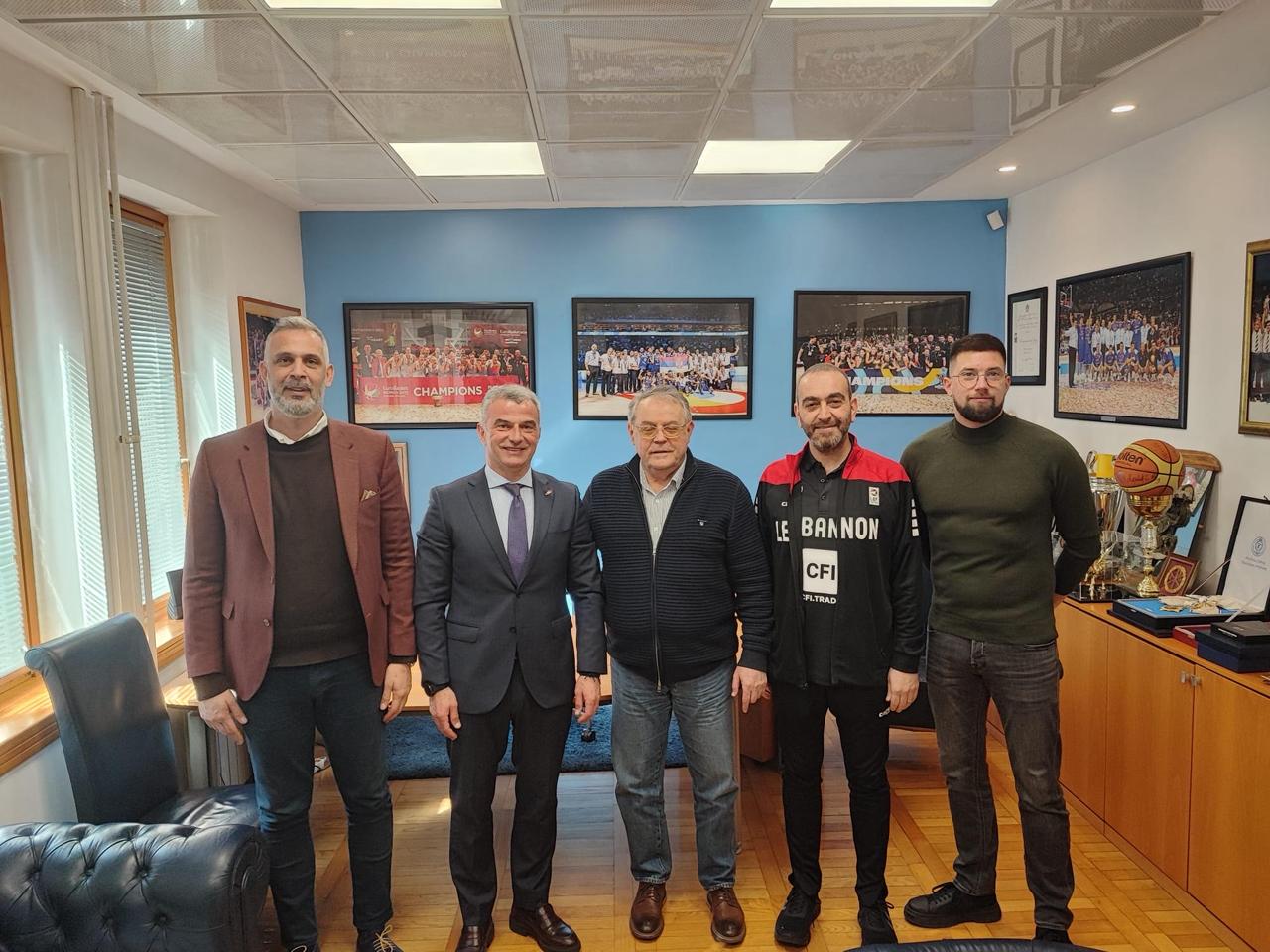 Blog Post Image صورة تجمع رئيس الاتحاد الصربي واعضاء الاتحاد  مع جبر وجبرايل