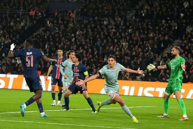 Selebrasi Nahuel Molina dalam laga Liga Champions antara PSG vs Atletico Madrid, Kamis (7/11/2024). info main bola Man of the Match PSG vs Atletico Madrid: Nahuel Molina