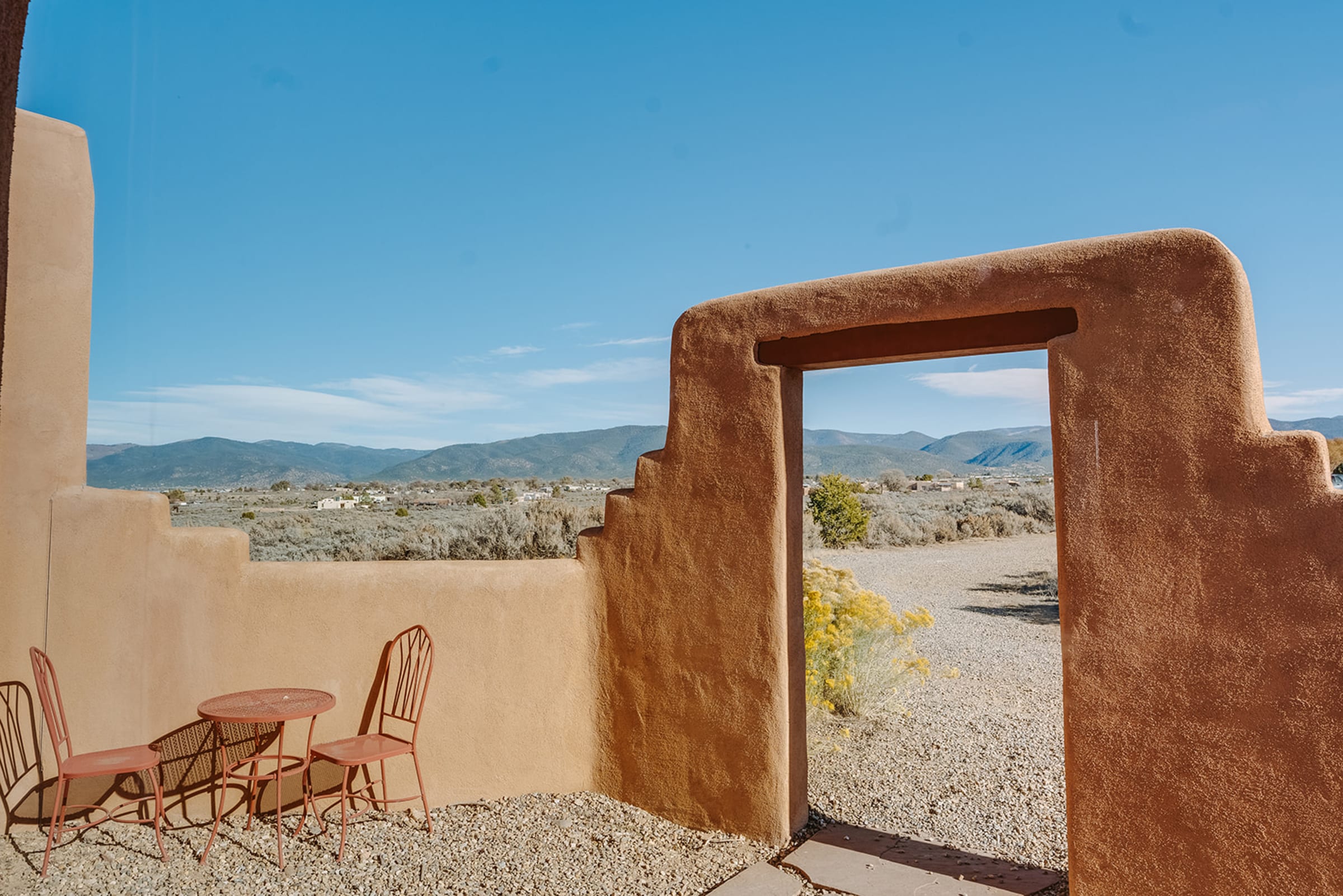 taosairbnb gallery — photographed by Casey Addason Photography (2)